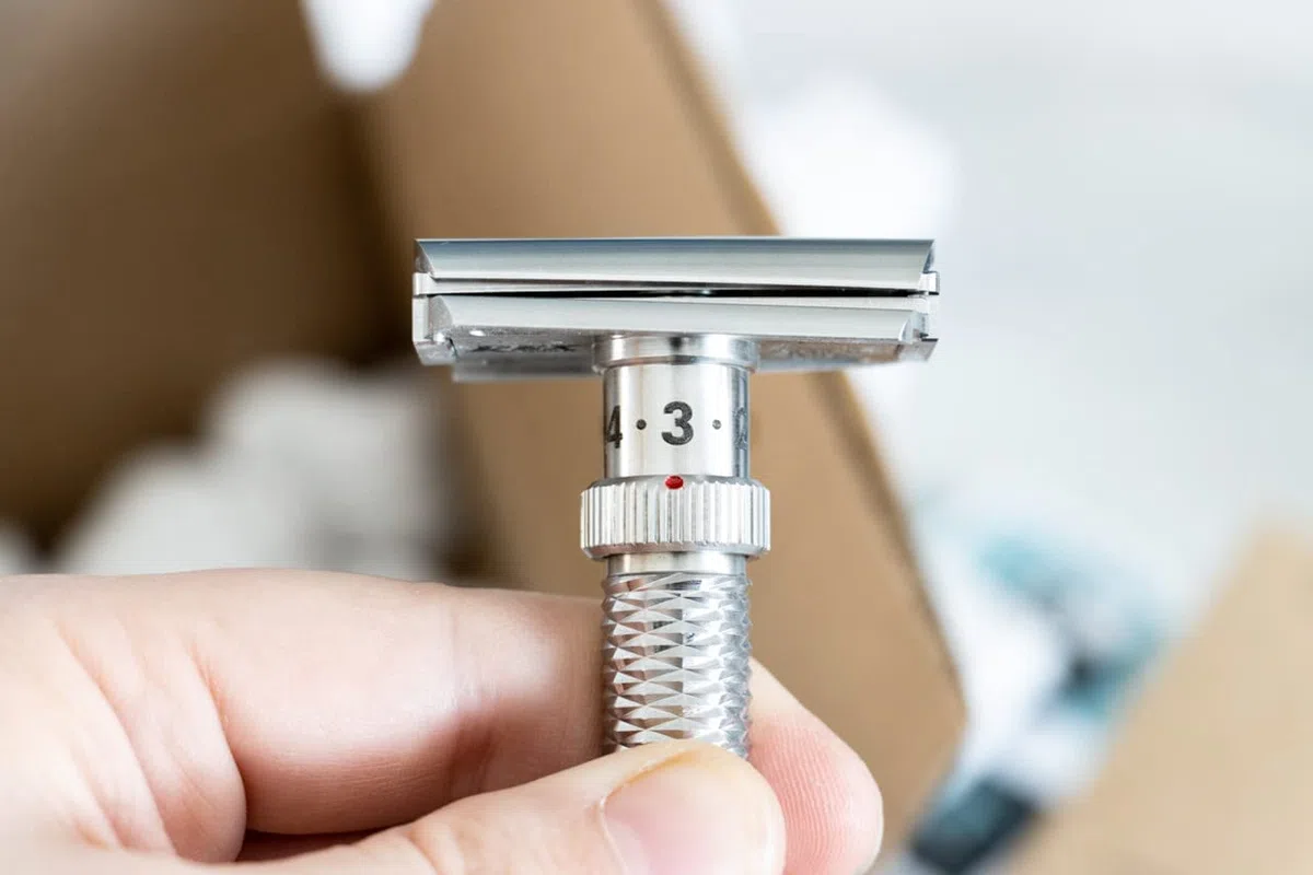 Rex Supply Company, Rex Konsul, Maquinilla de afeitar de seguridad de doble filo de acero inoxidable ajustable inclinada. Hecho en los EE.UU.