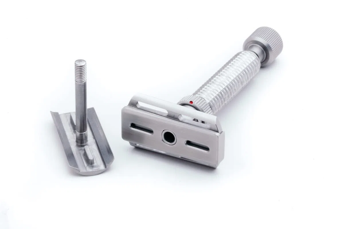 Rex Supply Company, Rex Konsul, Maquinilla de afeitar de seguridad de doble filo de acero inoxidable ajustable inclinada. Hecho en los EE.UU.
